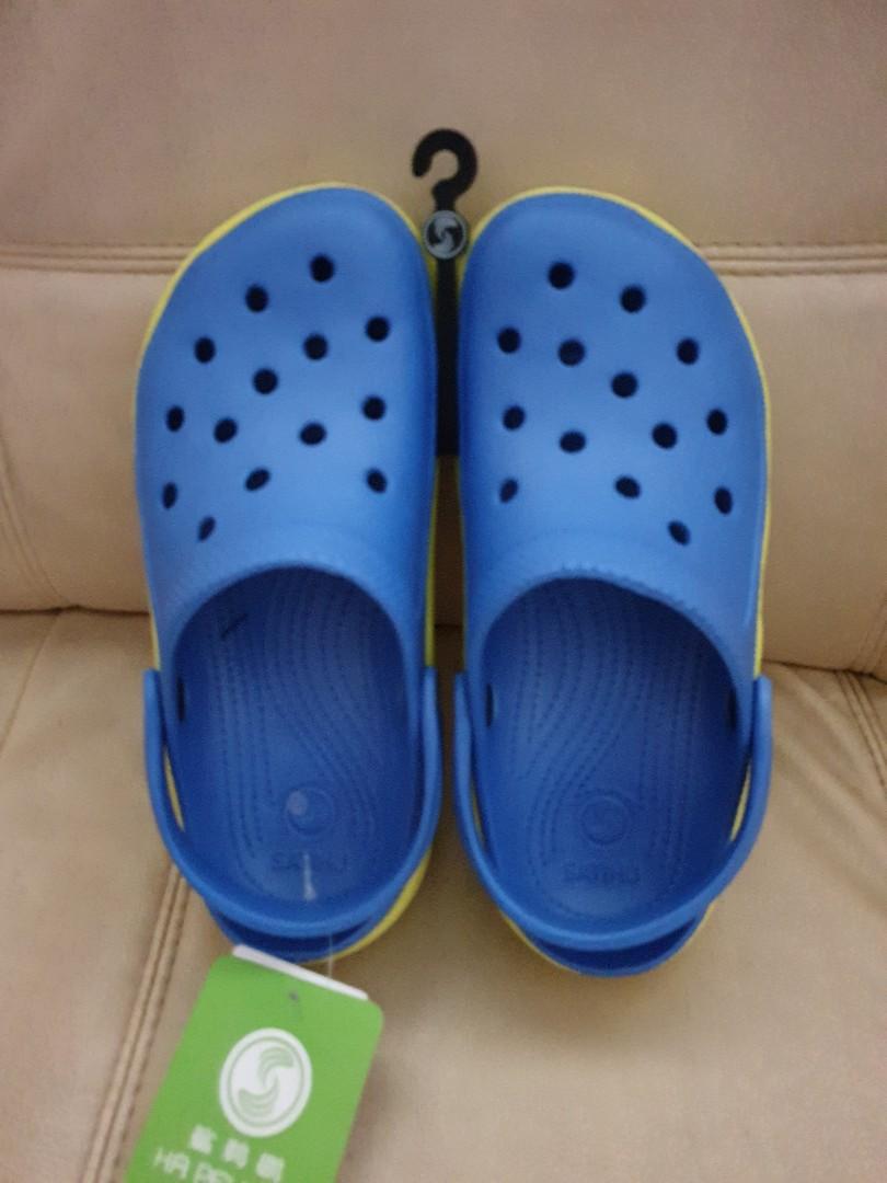 crocs imitation sandals