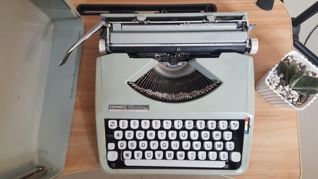 Rare Portable Typewriter Hermes Baby Rocket 1969, Hobbies  Toys,  Memorabilia  Collectibles, Fan Merchandise on Carousell