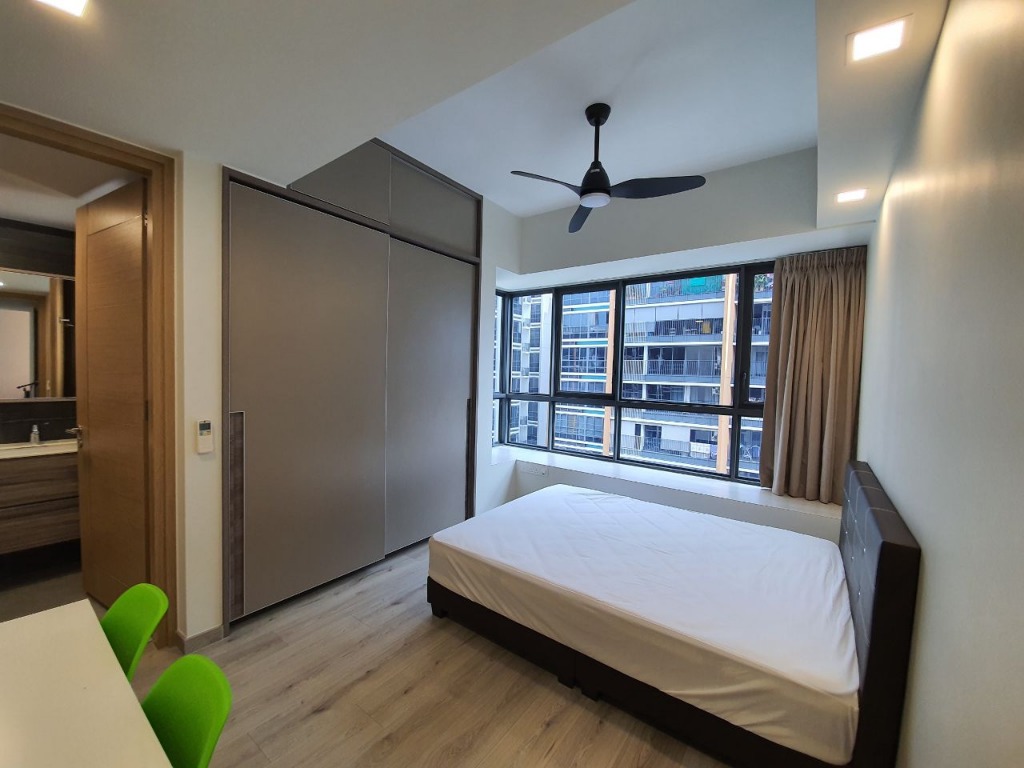 Condo Large Master Bedroom with Ensuite Bathroom Opposite Pasir Ris MRT