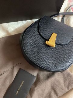 （分類：）位於 。 由 fish_jp.00 提交（商品編號 1000470616，圖片 1）。簡介： 。