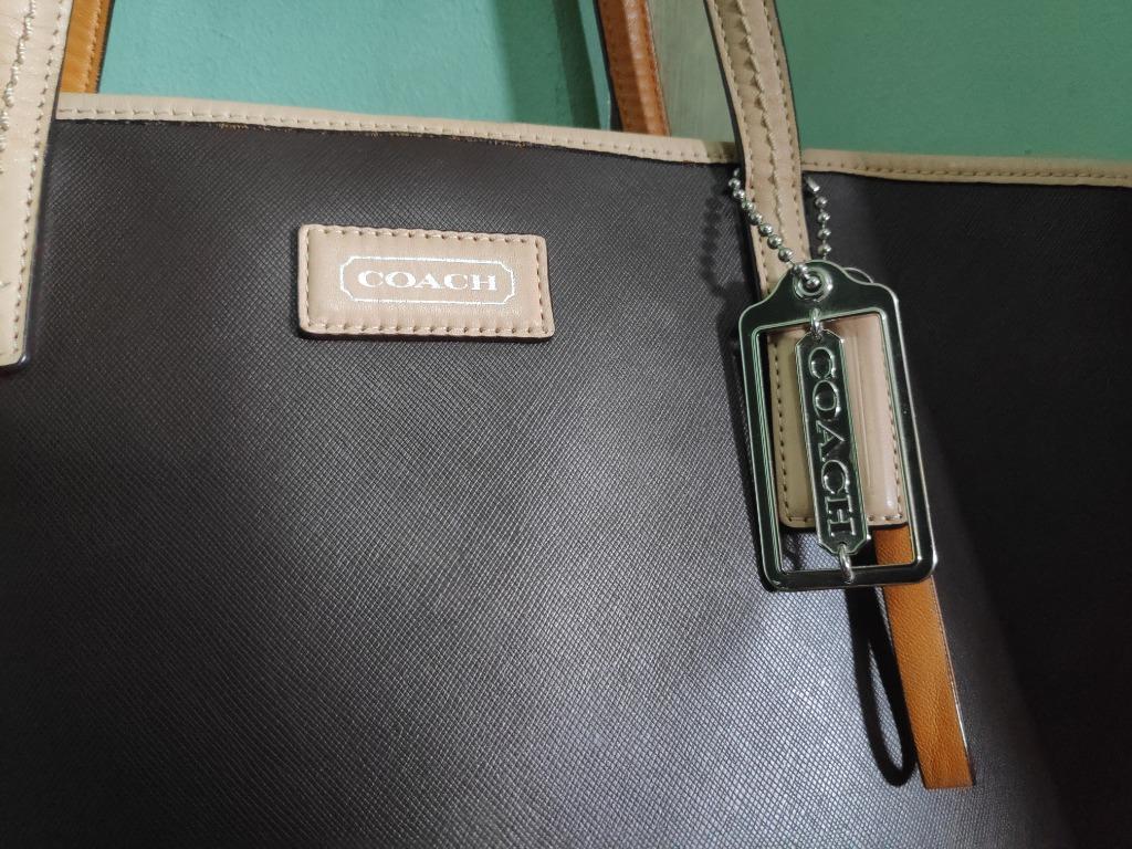 Coach Park Metro Tote Slovakia, Luxury, Bags & Wallets on Carousell