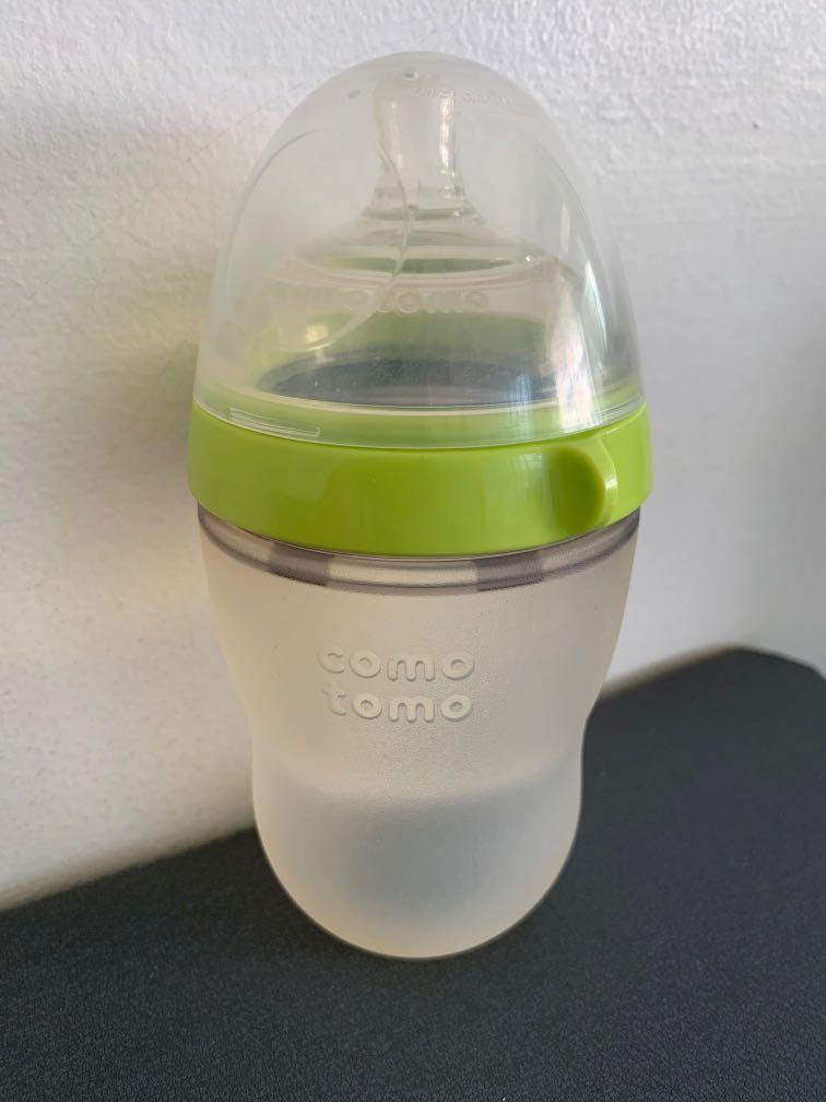 comotomo bottle turned yellow