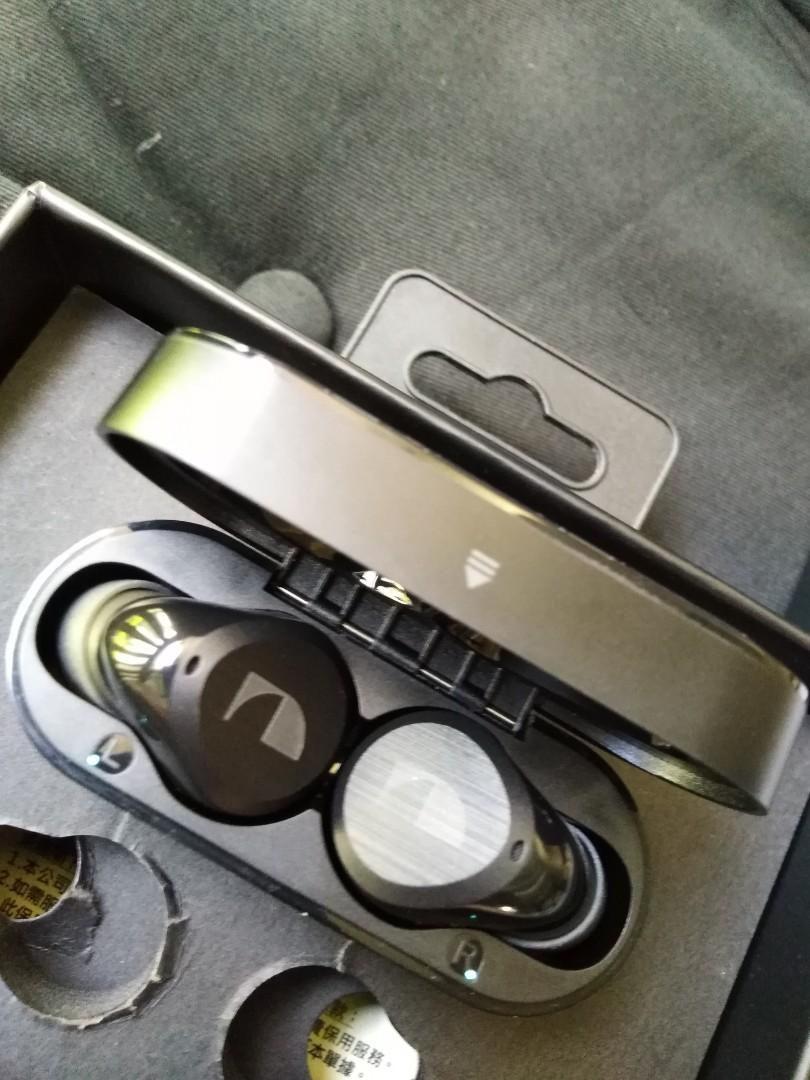 Nakamichi NEP TW3X wireless earphones