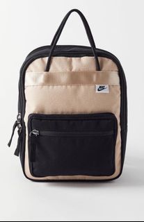 （分類：）位於 。 由 stbuy 提交（商品編號 1000493674，圖片 1）。簡介： 。