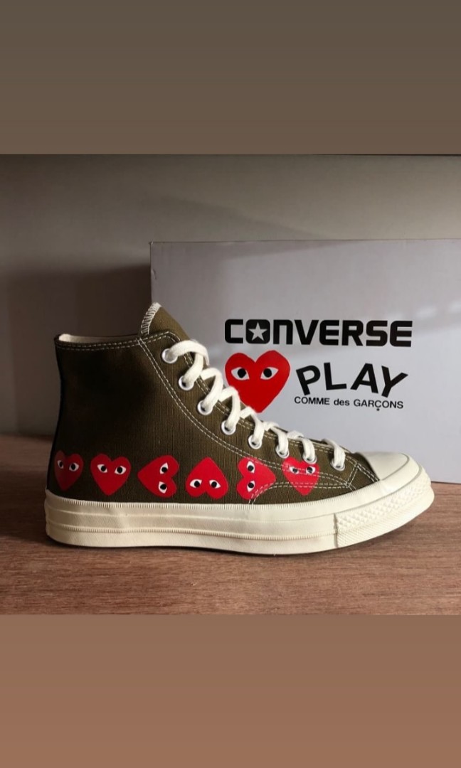 sepatu comme des garcons