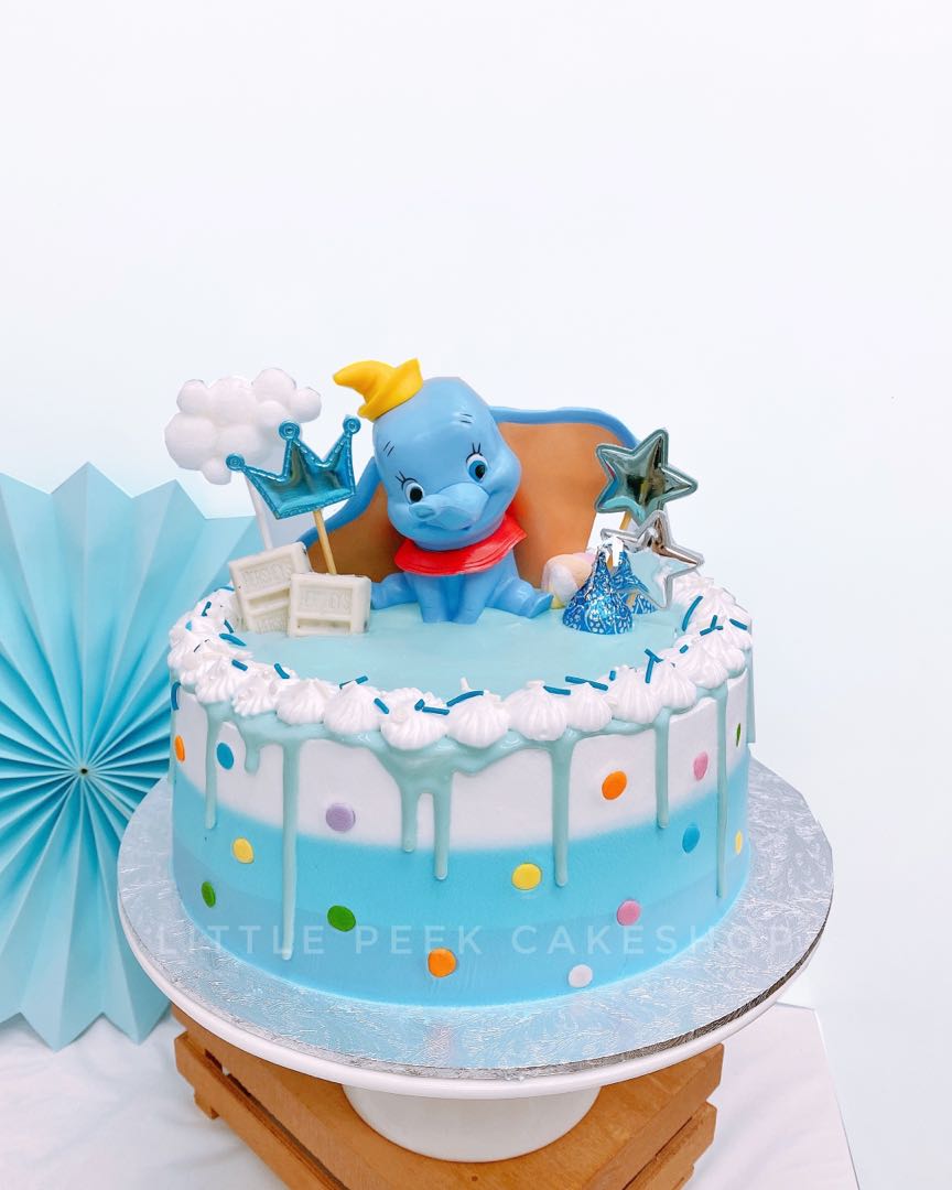 Blue Pastel DUMBO Elephant Cake, Food & Drinks, Chilled & Frozen Food on  Carousell