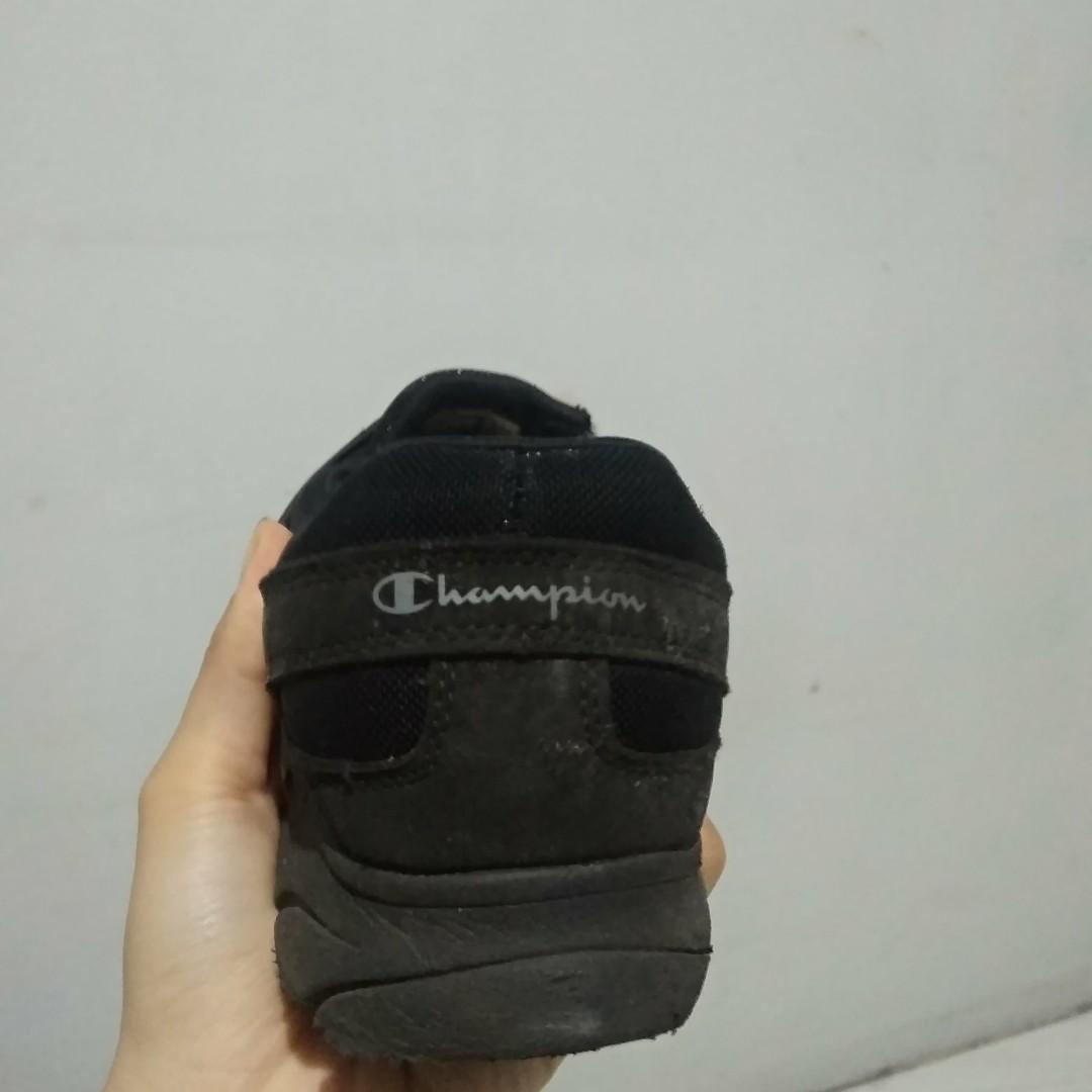 champion black running shoes