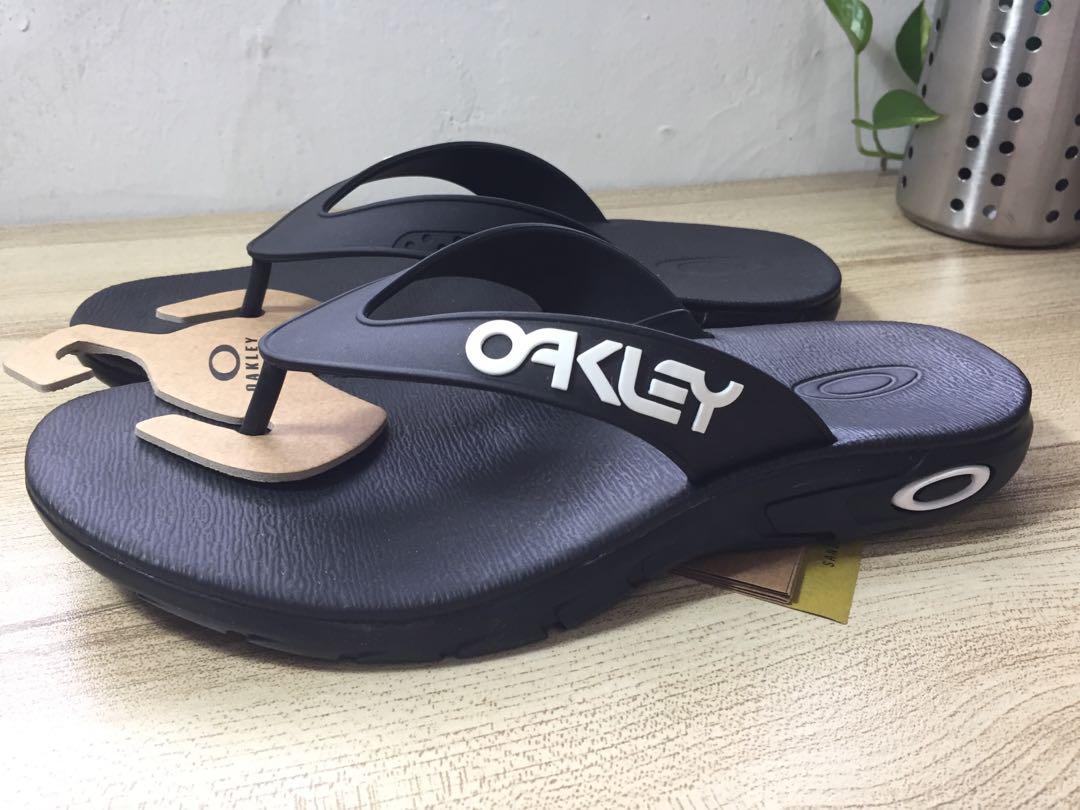 Slipper oakley hot sale
