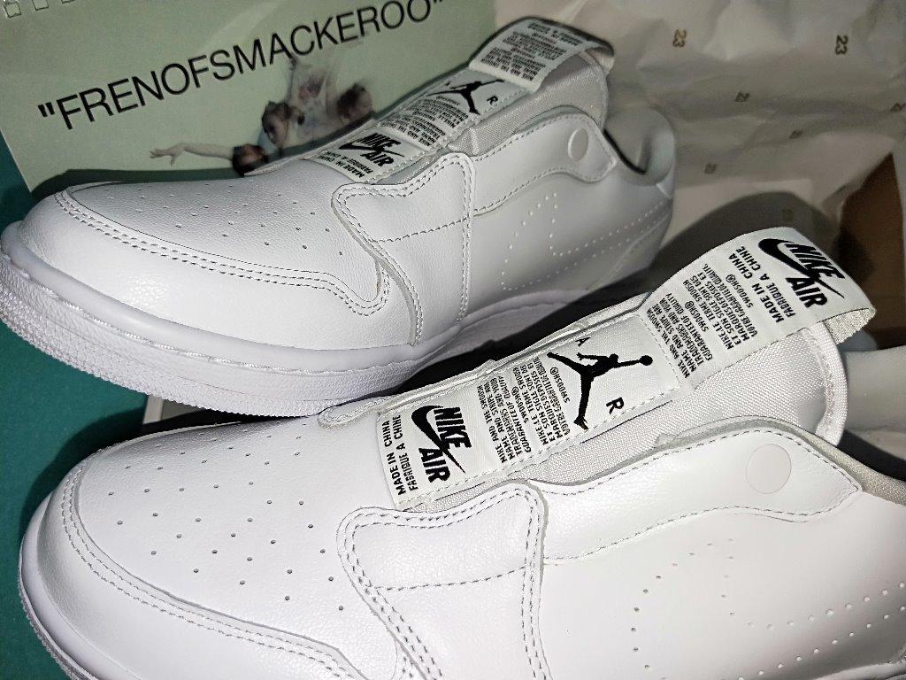 US 9.5 M Nike Jordan 1 Retro Low Slip White