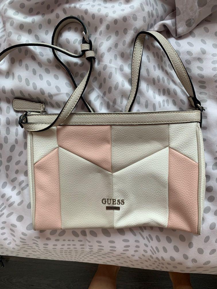 guess crossbody clutch