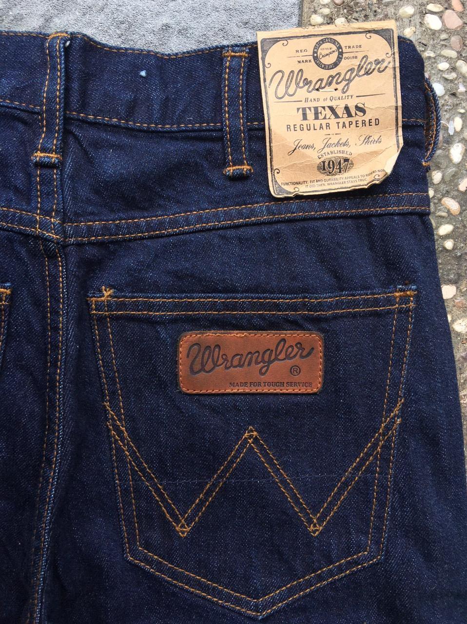 Celana Jeans Wrangler Texas Series, Fesyen Pria, Pakaian , Bawahan di  Carousell