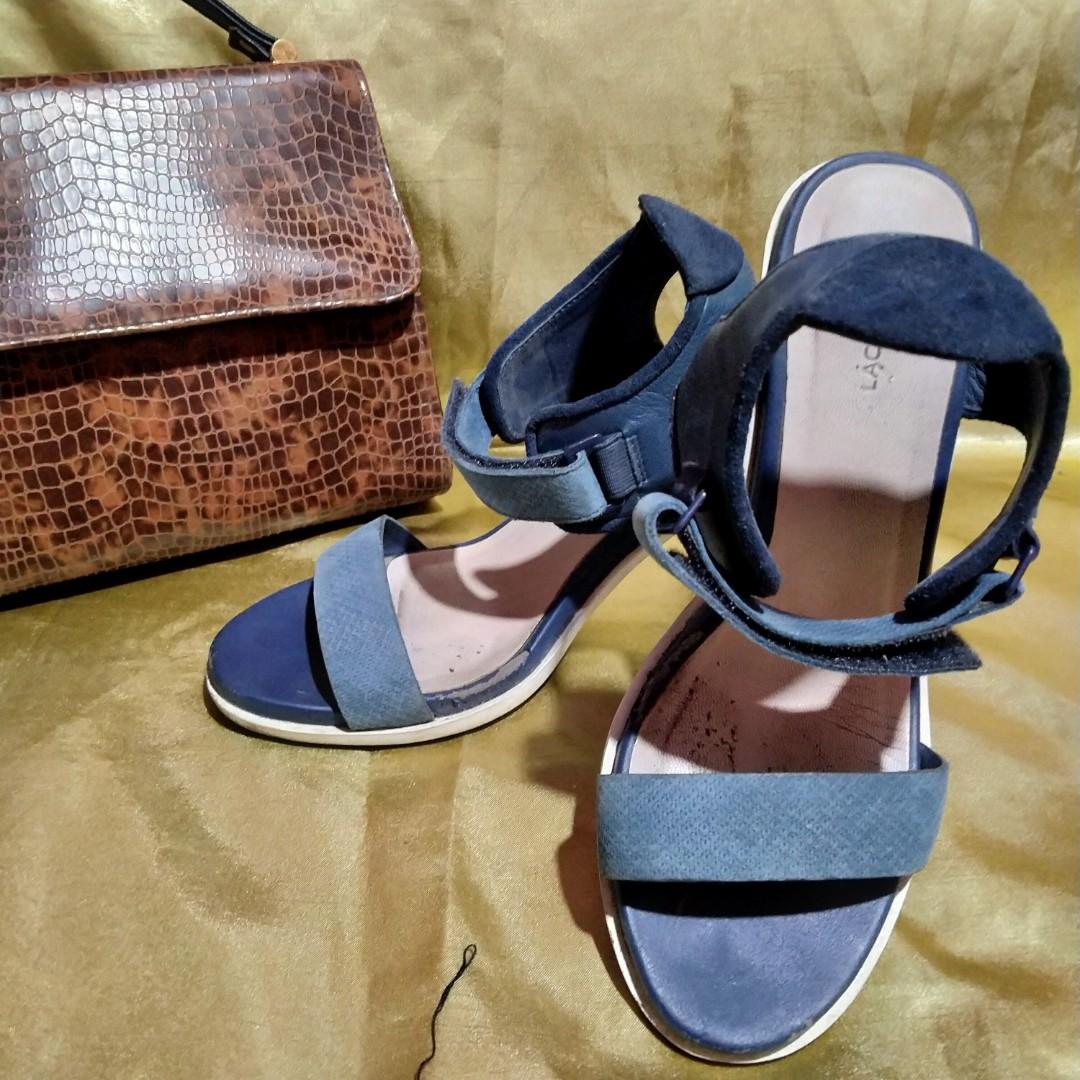 Lacoste Blue heels (Category: Heels) located in Cavite. Submitted by crizza16 (Listing ID 1000679186, Image 1). Description: with scratches sa heels. see pic for details. might get fixed by mr quickie..