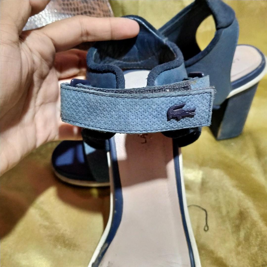 Lacoste Blue heels (Category: Heels) located in Cavite. Submitted by crizza16 (Listing ID 1000679186, Image 3). Description: with scratches sa heels. see pic for details. might get fixed by mr quickie..