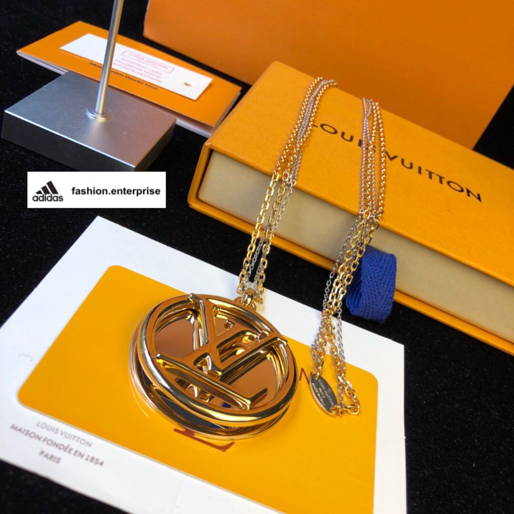 Louis Vuitton Louise Long Necklace - Gold-Tone Metal Pendant Necklace,  Necklaces - LOU404954