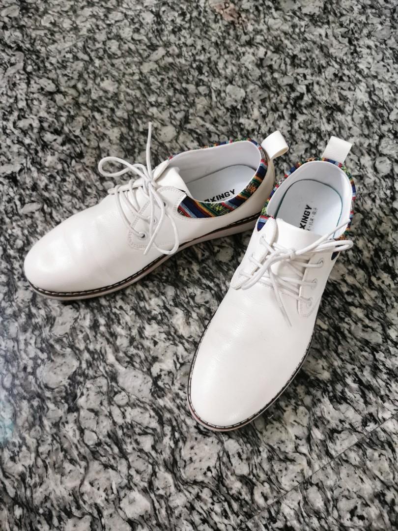 Men white semi formal shoes