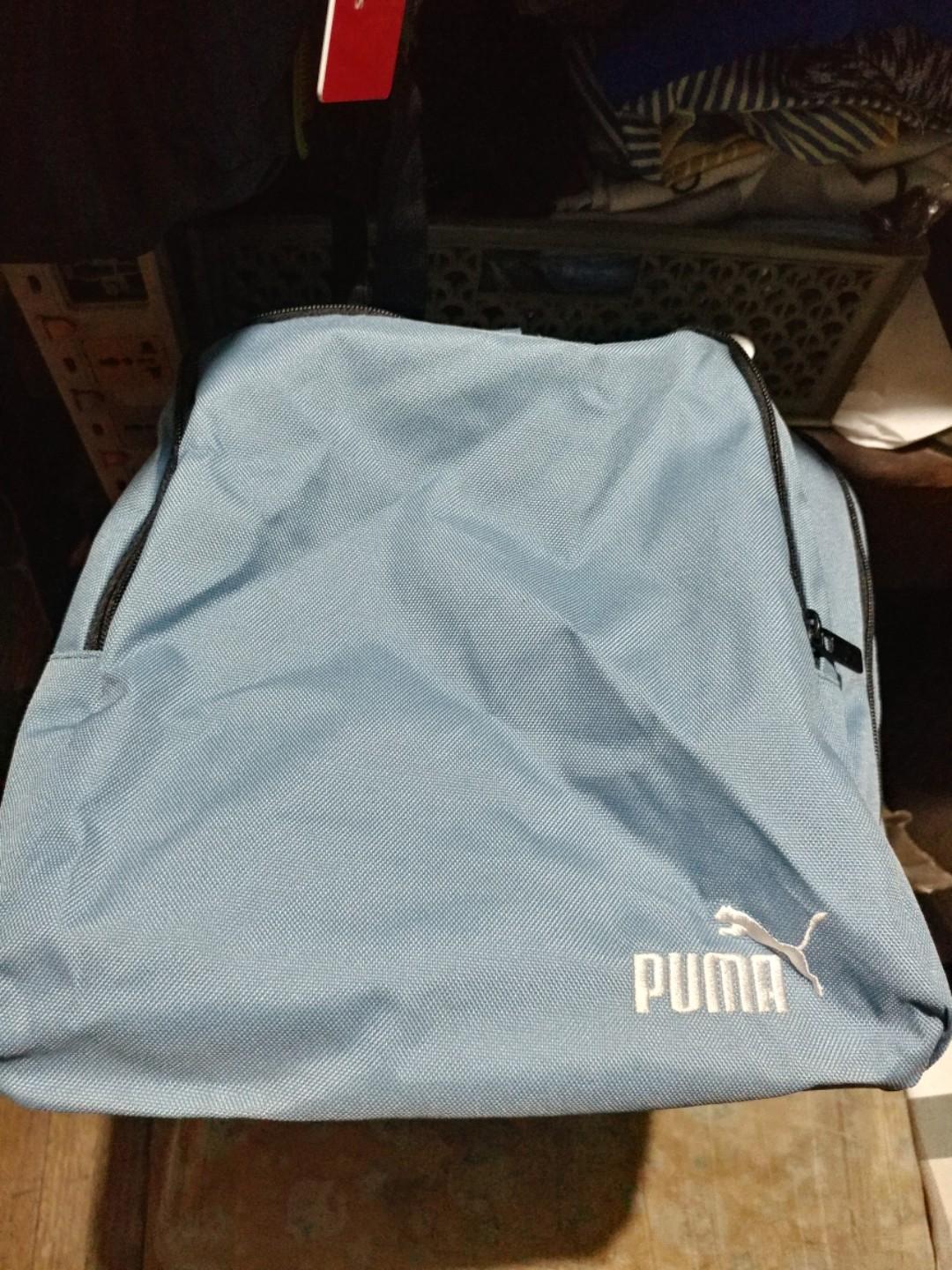 Puma travelling bag (Category: Backpacks) located in Valenzuela. Submitted by macandrei (Listing ID 1000616308, Image 2). Description: puma duffel/travelling or varsity bag used only onced when i go back to phillipines binili ko sya sa dubai para magkasya gamit ko pabalik ng pinas good as new call or text for faster transaction 09184910005.