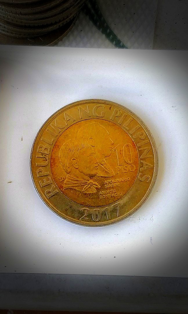 Rare One Of A Kind Gold Luster Not Tampered 17 10 Old Peso Coin Hobbies Toys Memorabilia Collectibles Currency On Carousell
