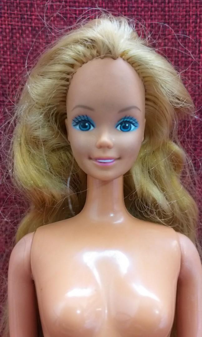 ring Dictatuur Koken Vintage 1966 Malaysia Barbie, Hobbies & Toys, Collectibles & Memorabilia,  Fan Merchandise on Carousell