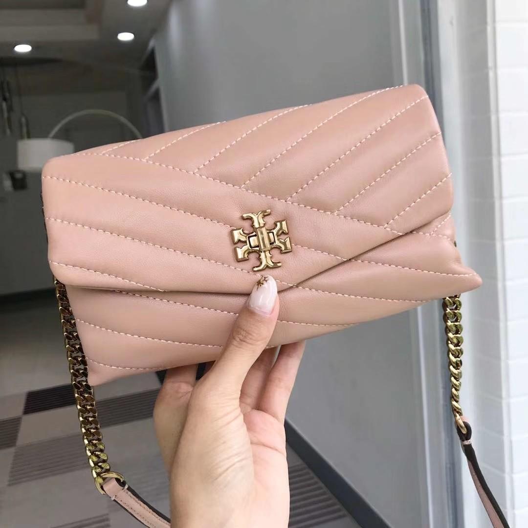 Authentic Tory Burch Kira chevron clutch sling bag, Luxury, Bags & Wallets  on Carousell