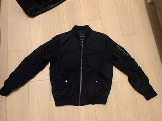 （分類：）位於 。 由 kts.li 提交（商品編號 1000906548，圖片 1）。簡介： 。