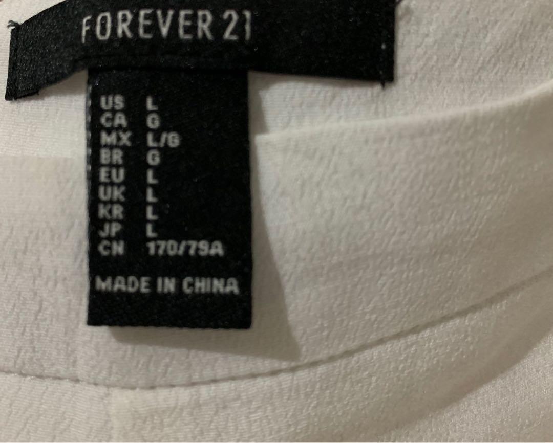 Forever 21 Summer Shorts (Category: Shorts) located in Quezon City. Submitted by e_concepts (Listing ID 1000888938, Image 3). Description: 📌Brand New 📌 10/10 📌Perfect for summer ootd 📌 Best fit to Medium .