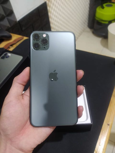 Iphone 11 Pro Max Midnight Green 256gb Ibox Telepon Seluler Tablet Iphone Iphone 11 Series Di Carousell