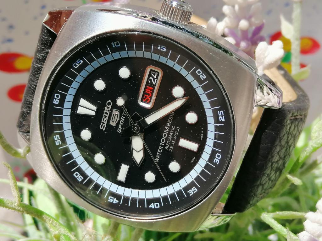 Seiko Modded Sea Urchin with 7S26-04B0 Recraft Casing, Men's Fashion,  Watches & Accessories, Watches on Carousell