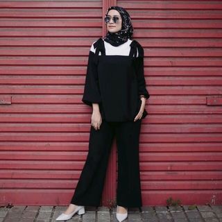 (Kategori: ) berada di . Dikirim oleh sinta_sal (ID iklan 1000778998, Gambar 1). Deskripsi: .