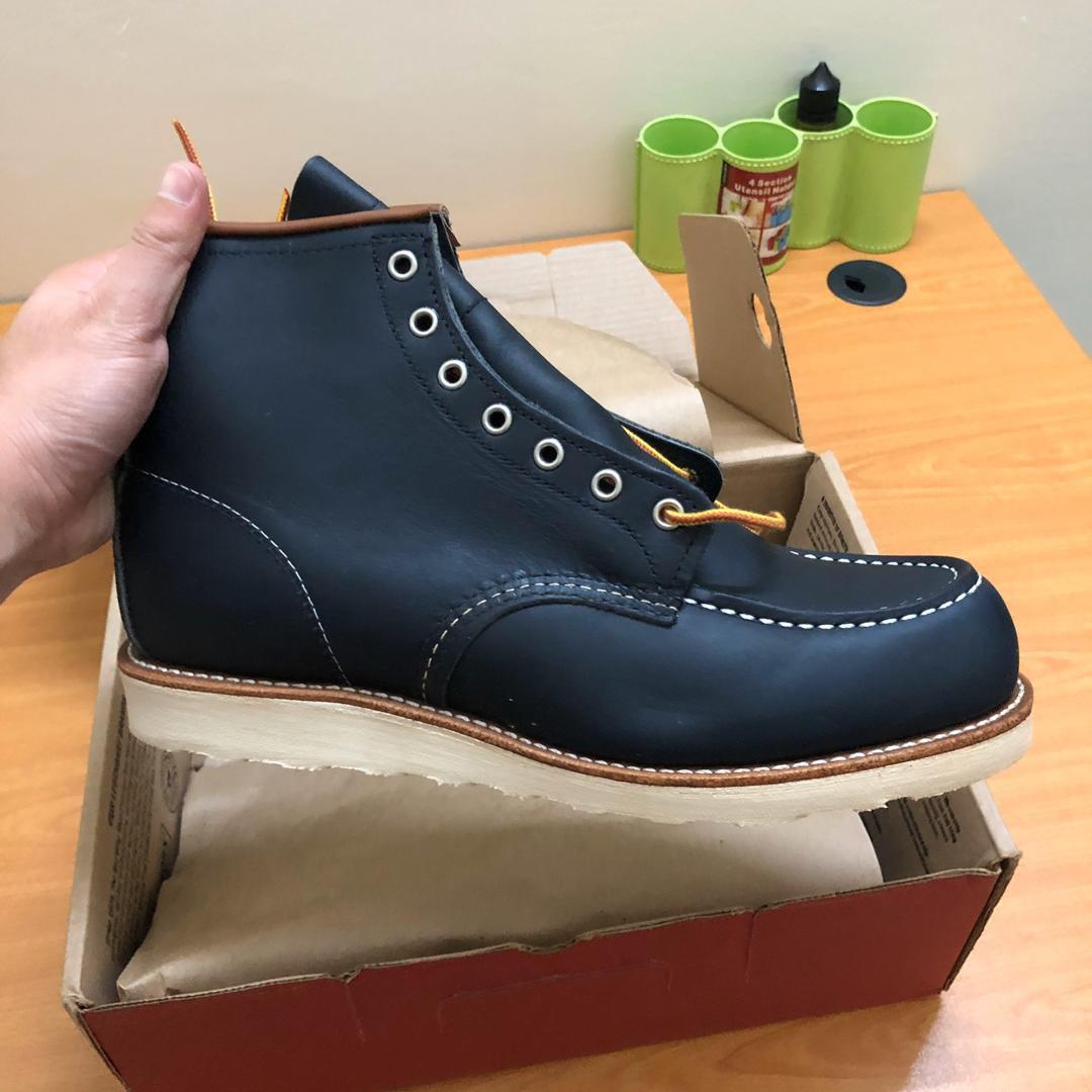 Red wing top navy boots