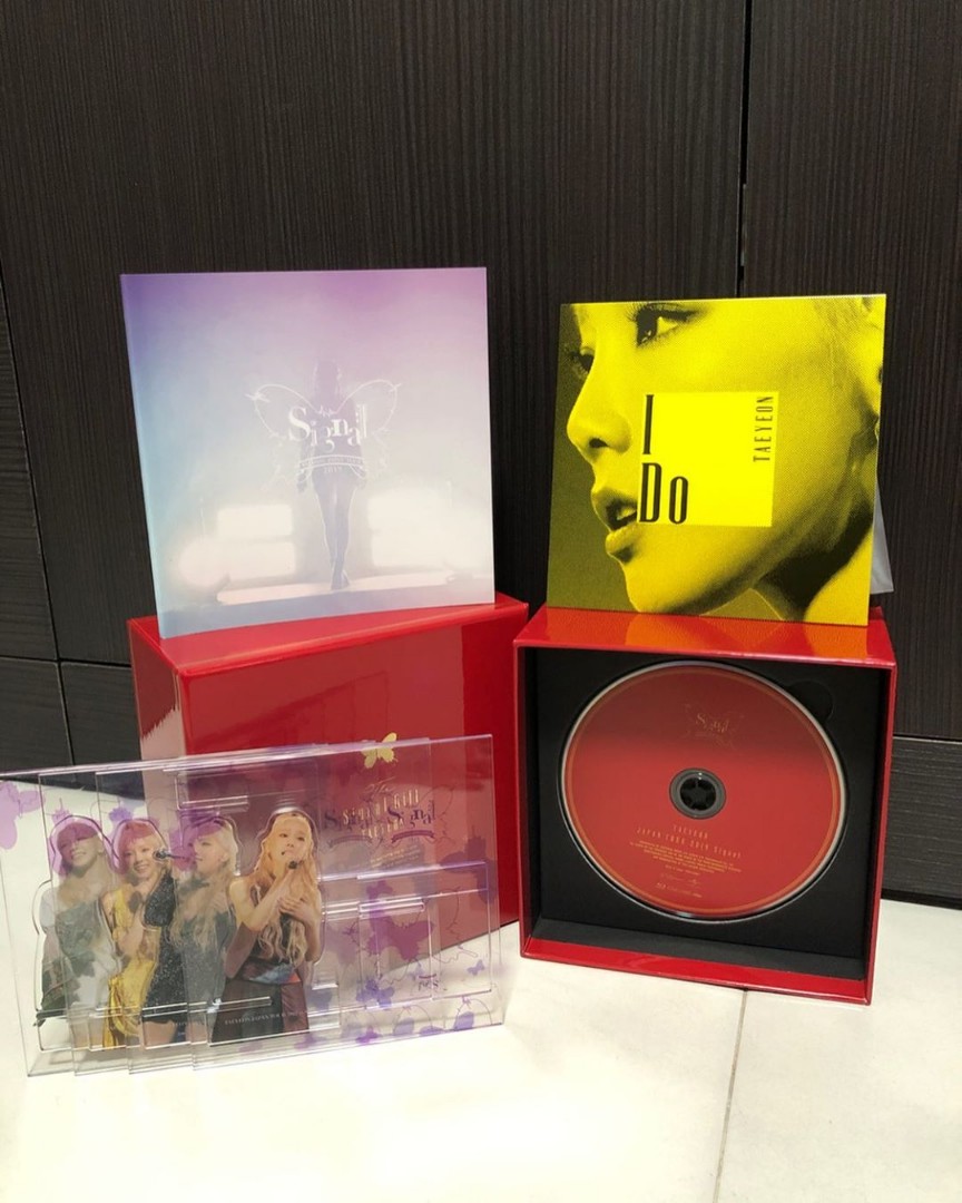 【新品】 少女時代 テヨン Taeyeon The Signal Gift 初A 新品】 少女時代 テヨン Taeyeon The Signal Gift 初A Amazon.co.jp