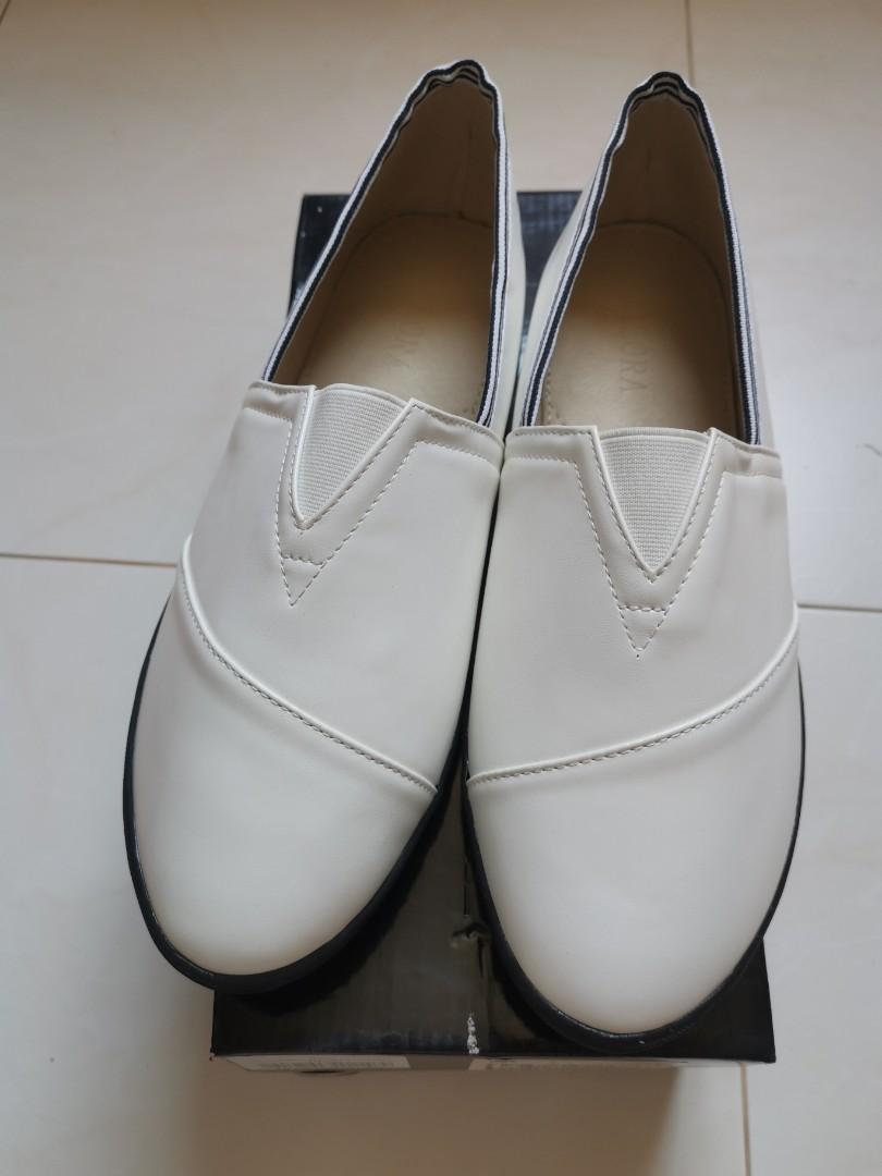 Zalora Men Shoes White Size US 8.5 ( grosgrain slip ons), Men's Fashion ...