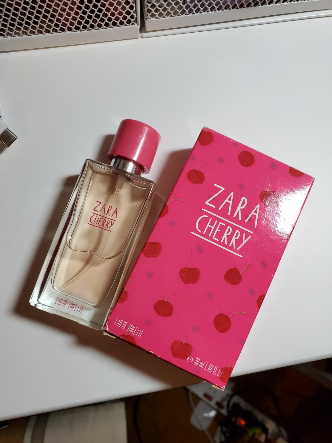 Zara Cherry香水 美妝保養 香體噴霧在旋轉拍賣