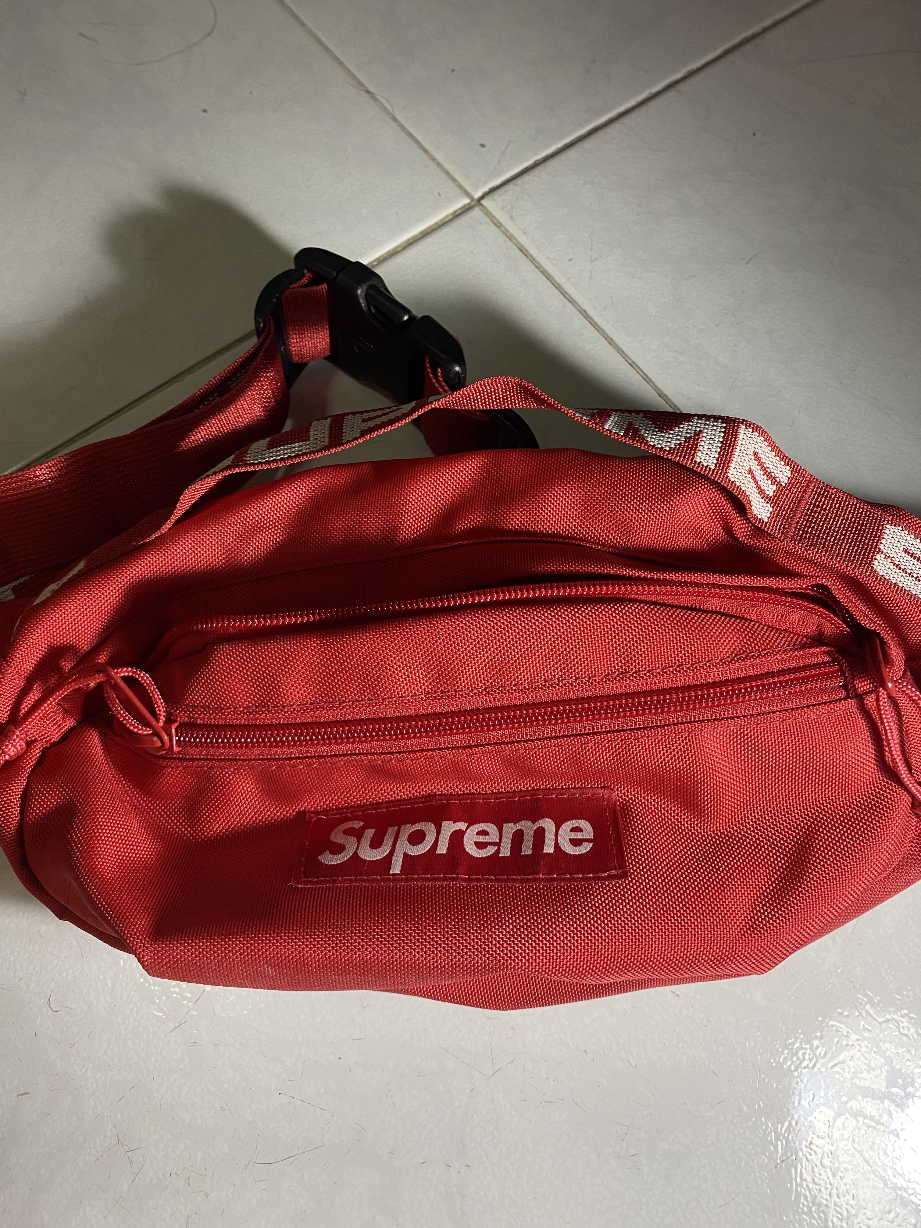 supreme waist bag ss18 red