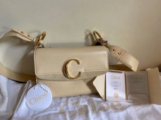 （分類：）位於 。 由 chlchlchll 提交（商品編號 1000978074，圖片 1）。簡介： 。