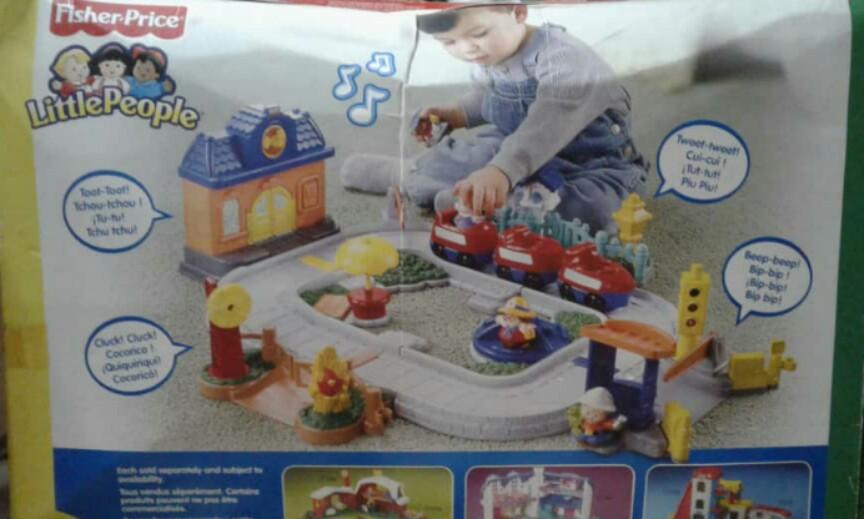 Fisher Price Little People Train Station Hobbies Toys
