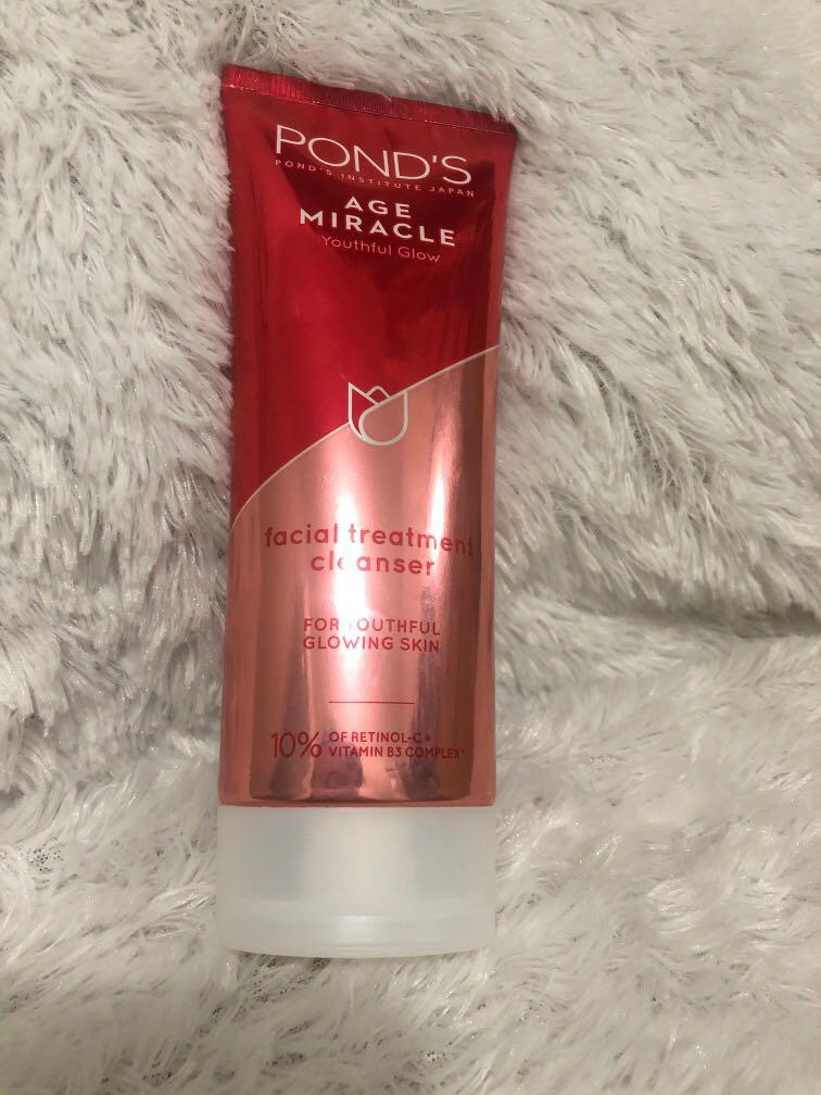 ponds age miracle youthful glow face wash