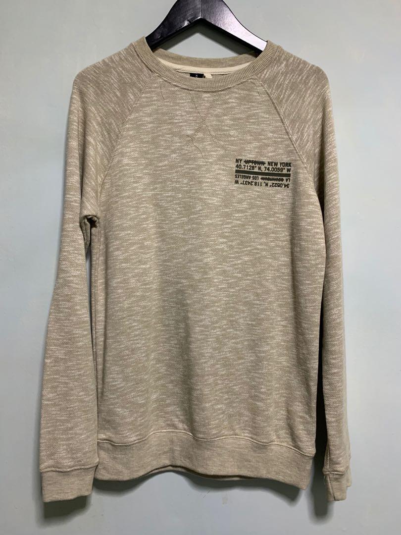 Pullovers (Category: Coats, Jackets and Outerwear) located in Singapore. Submitted by axturus (Listing ID 1001100532, Image 3). Description: Cotton On Grey Oversized Pullover: Used once only Size: M (L might fit too) $10 Factorie Cream coloured Pullover: Brand new Size: XXXS but can fit XS and S too $10 Factorie Navy Blue Pullover: Used 5 times max Size XXXS but can fit XS and S too $8 Buy more get more discounts!.