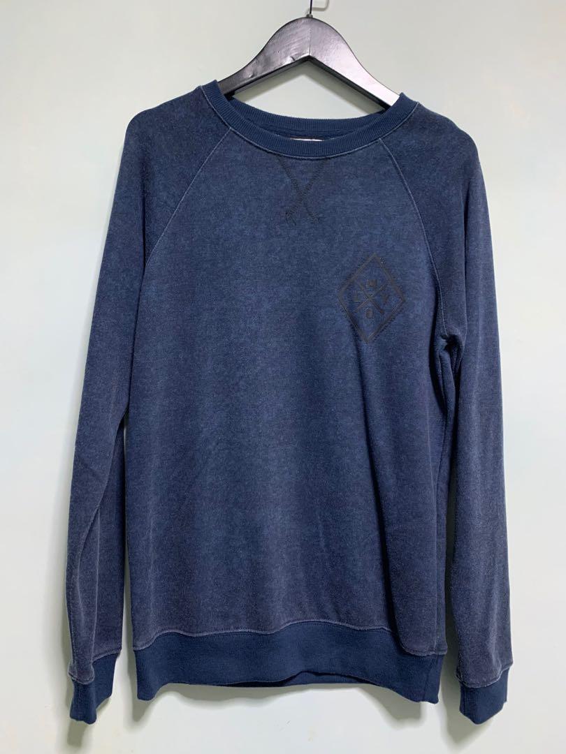 Pullovers (Category: Coats, Jackets and Outerwear) located in Singapore. Submitted by axturus (Listing ID 1001100532, Image 5). Description: Cotton On Grey Oversized Pullover: Used once only Size: M (L might fit too) $10 Factorie Cream coloured Pullover: Brand new Size: XXXS but can fit XS and S too $10 Factorie Navy Blue Pullover: Used 5 times max Size XXXS but can fit XS and S too $8 Buy more get more discounts!.