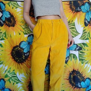 (Category: ) located in . Submitted by _96apparel (Listing ID 1001060823, Image 1). Description: .