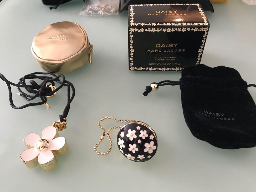 marc jacobs solid perfume
