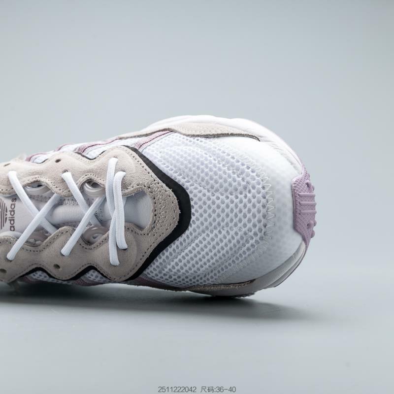 Adidas ozweego camel 2025