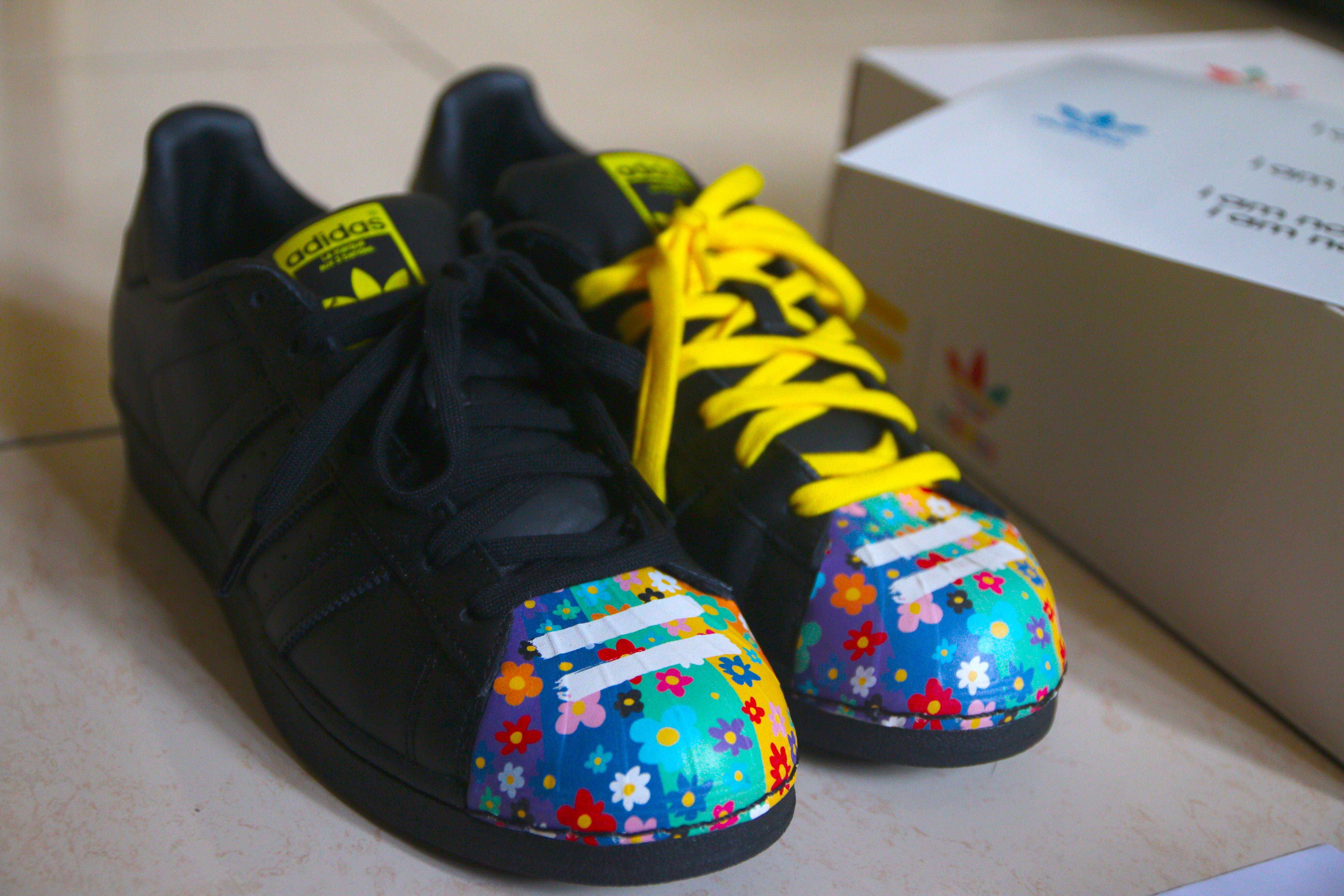 Pharrell supercolor deals