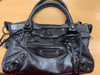 （分類：）位於 。 由 maisond 提交（商品編號 1001178446，圖片 1）。簡介： 。