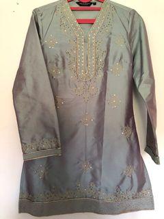 blouse manik