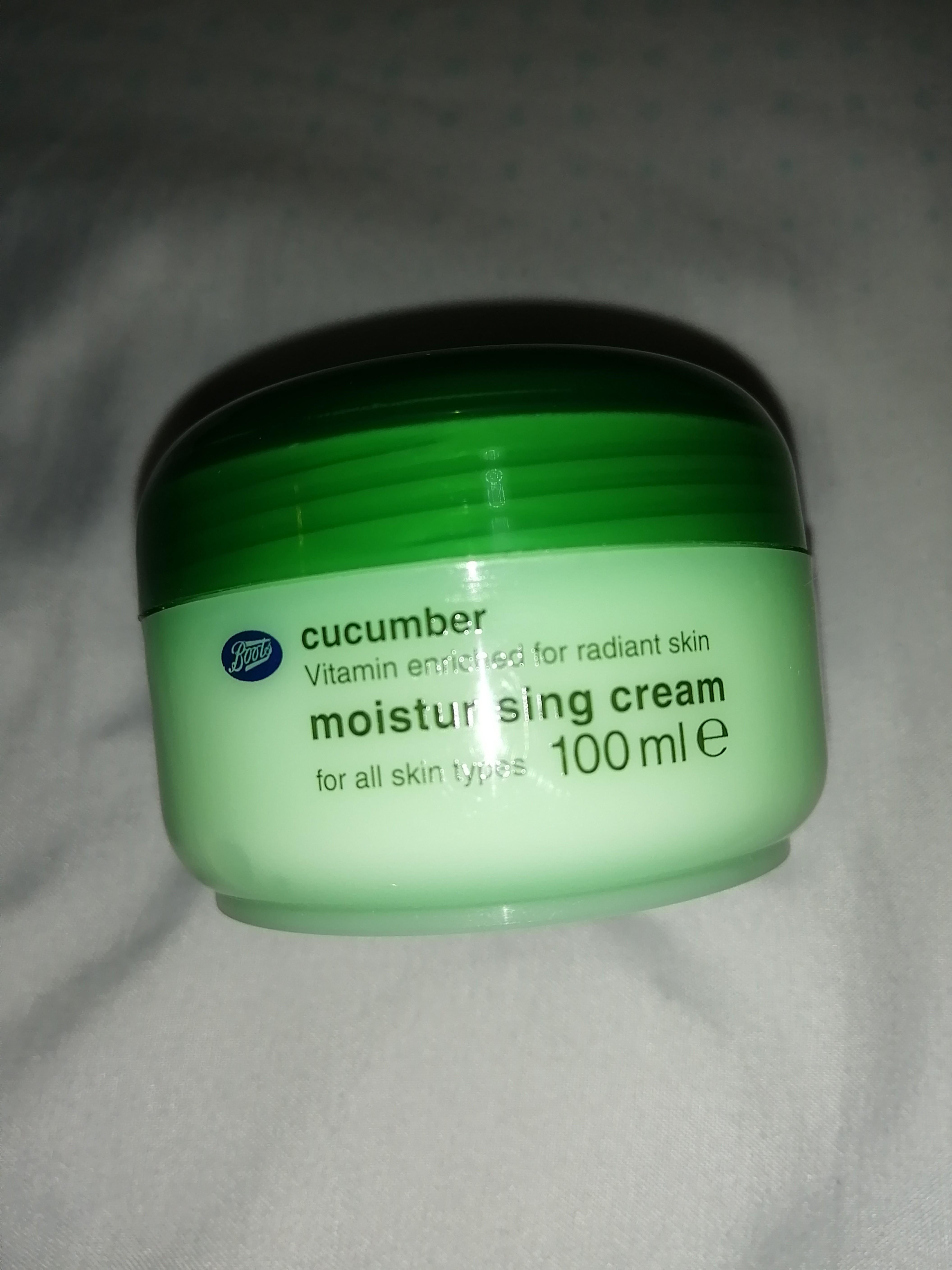boots cucumber moisturising cream for oily skin
