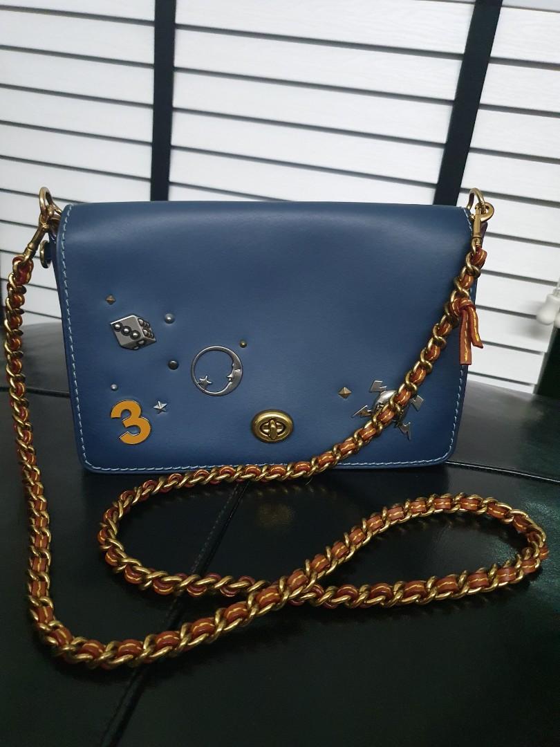 Coach dinky 24 store