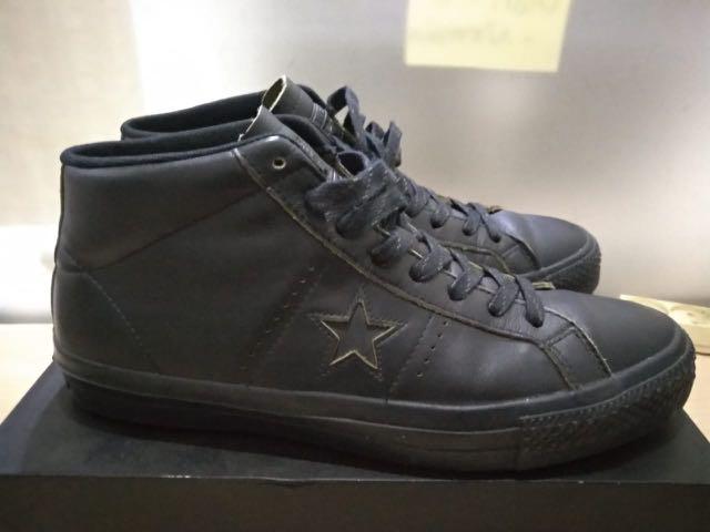 Converse one star mid leather Fesyen Pria Sepatu Sneakers di