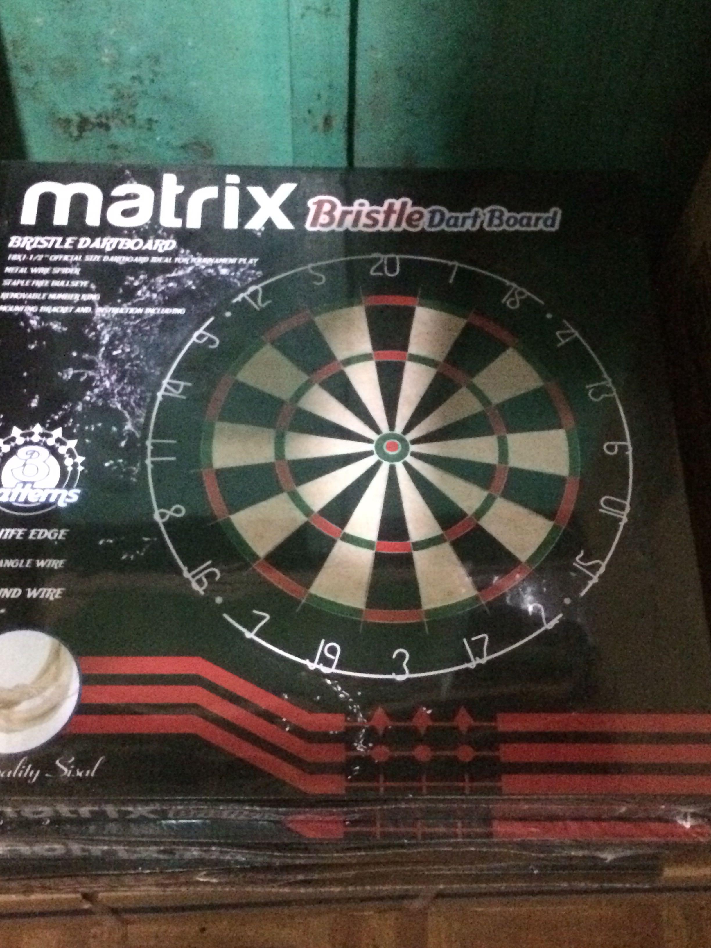 Dart board dartboard dart pin (Category: Kites) located in Manila. Submitted by akosim23 (Listing ID 243449368, Image 3). Description: Dartboard 1300 Dart pin 600.