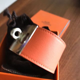 (Category: ) located in . Submitted by jadeite22 (Listing ID 1001191834, Image 1). Description: .