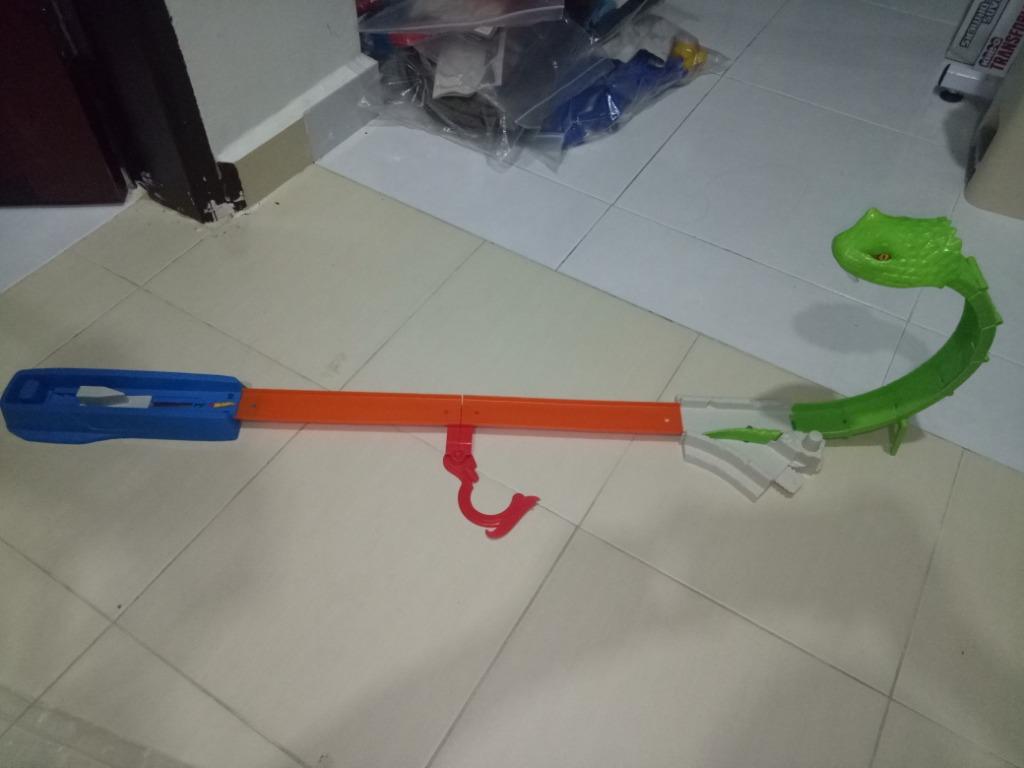 Snake hot wheels track sales